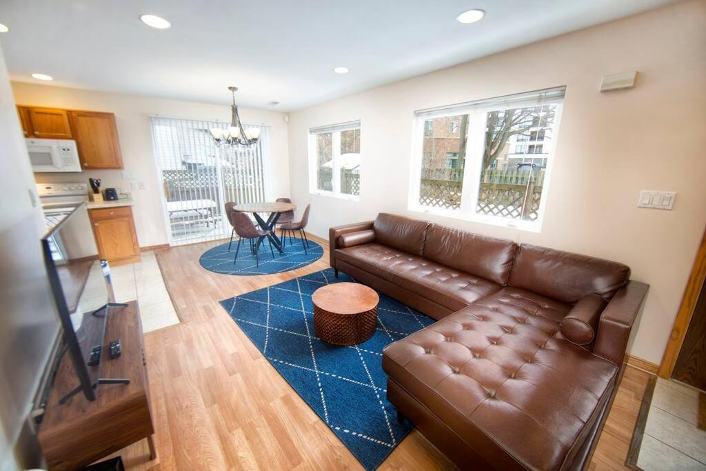 Tucked Away Off Brady - 4 Beds Milwaukee Exterior foto