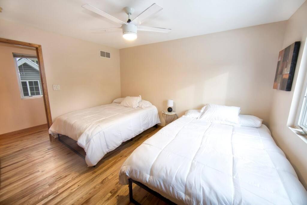 Tucked Away Off Brady - 4 Beds Milwaukee Exterior foto